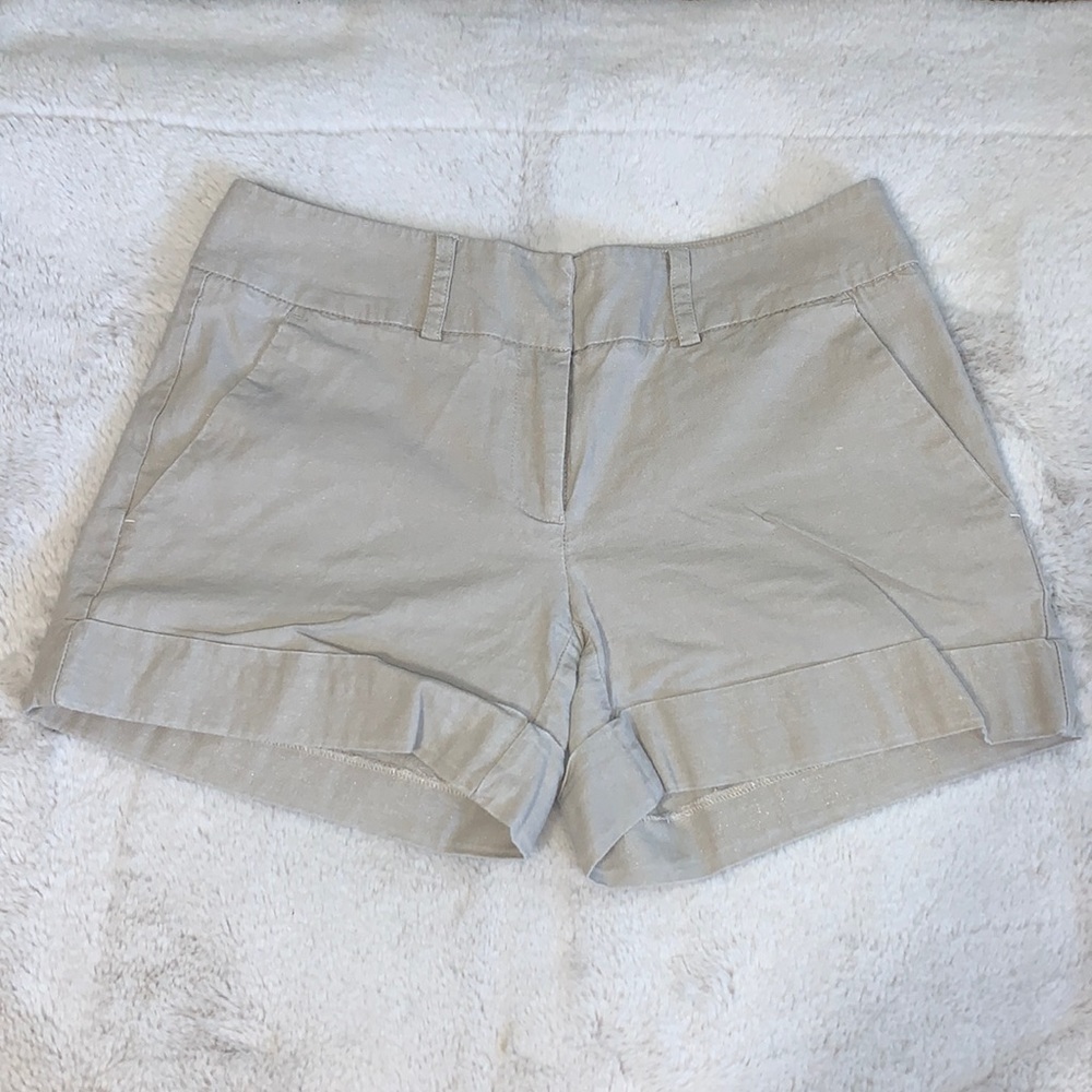 New York & Company Stretch Size 0 Taupe Shorts w/ subtle gold glitter